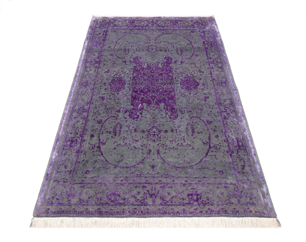 فرش دستباف کرک و ابریشم طرح سر درودی طوسی ارغوانی