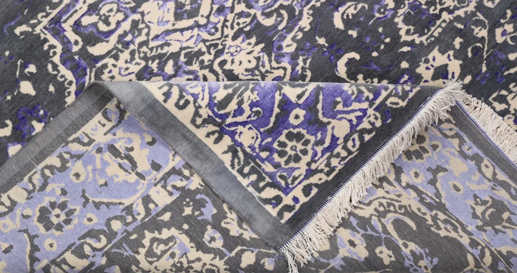 فرش دستباف کرک و ابریشم کرم و ارغوانی