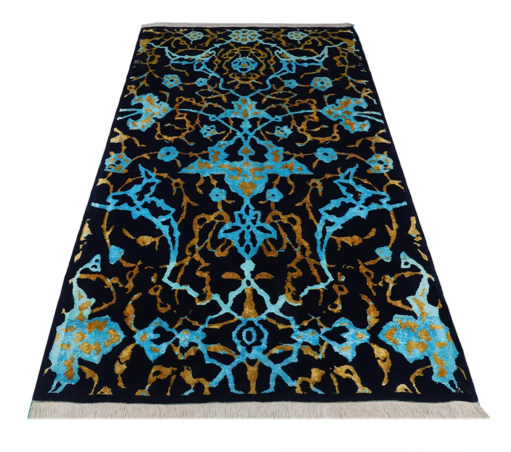 فرش دستباف کرک و ابریشم قهوه‌ای آبی فیروزه‌ای