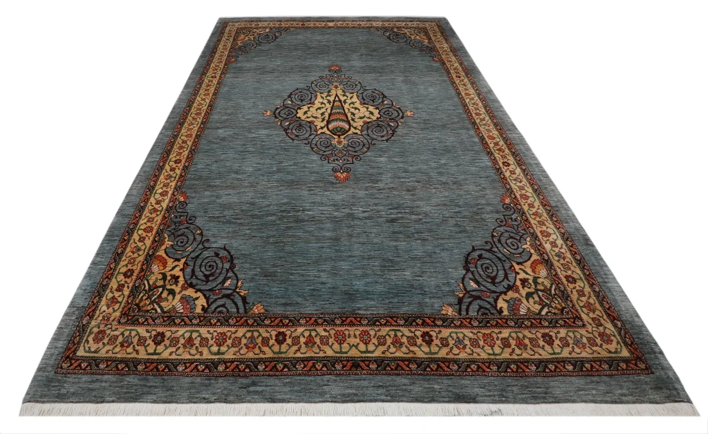 فرش دستباف قشقایی لچک کوچک متوسط