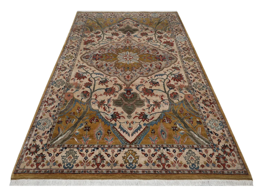 فرش دستبافت تبریز فراهان با زمینه قهوه‌ای گرم