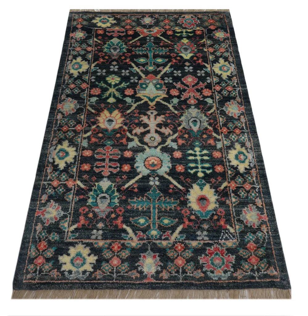 فرش دستبافت طرح گل آذین مشکی