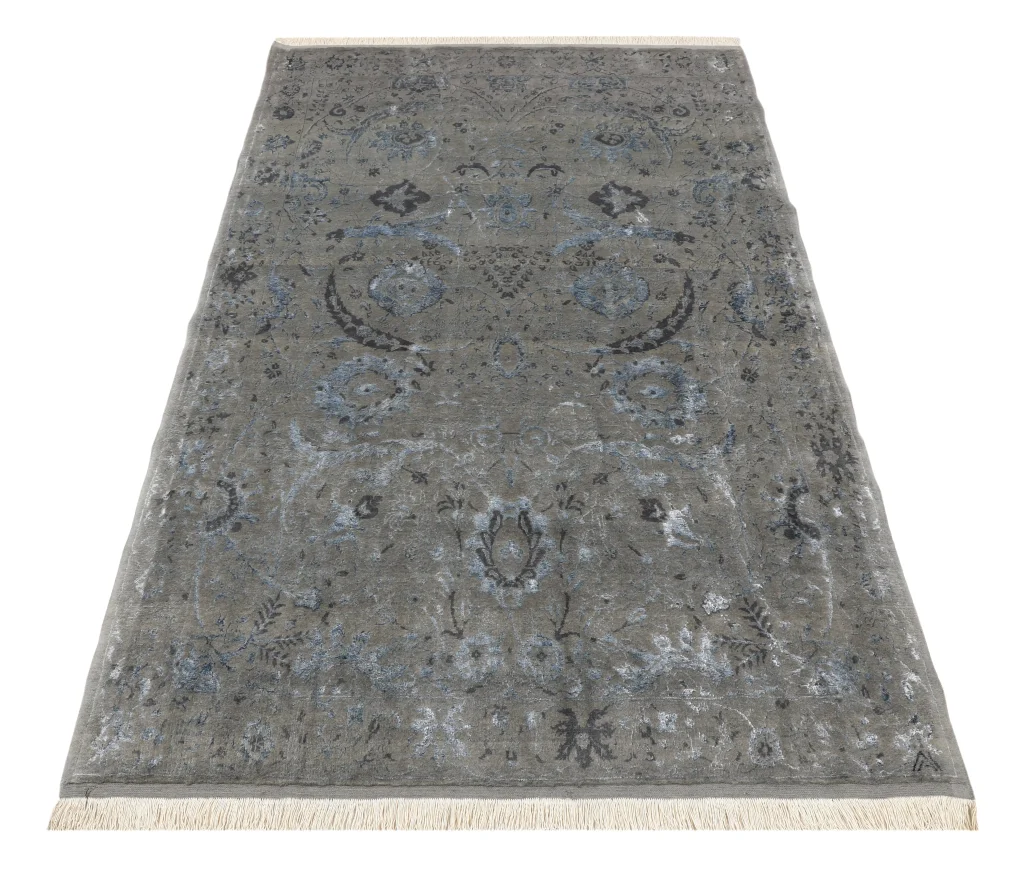 فرش دستباف کرک و ابریشم خاکی کلاسیک