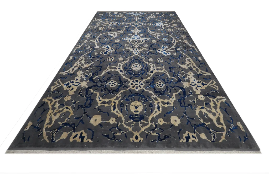 فرش دستباف کرک و ابریشم خاکی طرح افشان